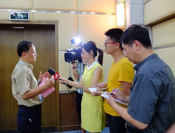 2019年中国百强房地产企业研究报告