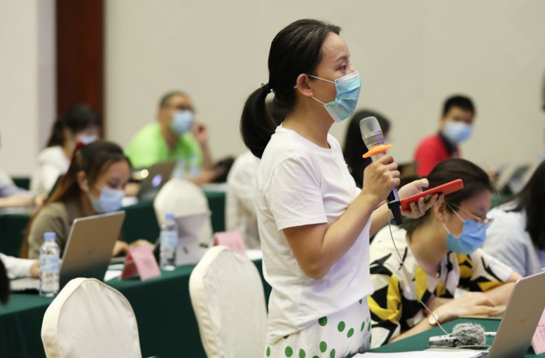 救命神针内地上市期未卜 内地客赴港接种疫苗催生产业链